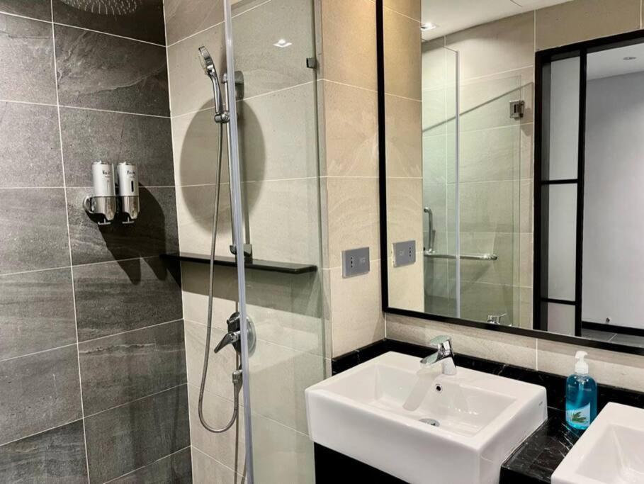 #211 M101 Dang Wangi Klcc View Pool By Livin Apartment กัวลาลัมเปอร์ ภายนอก รูปภาพ